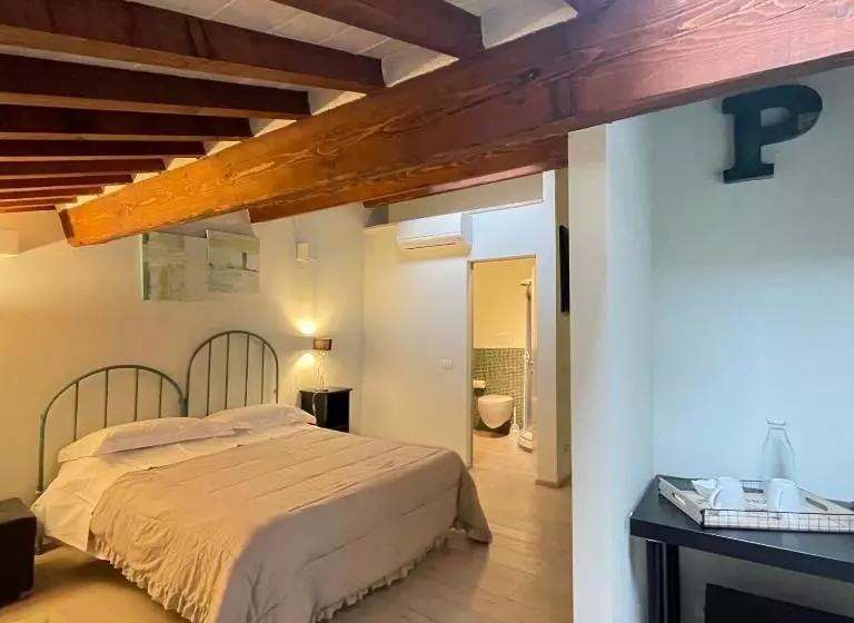 پانسیون Guesthouse Via Di Gracciano   Adults Only