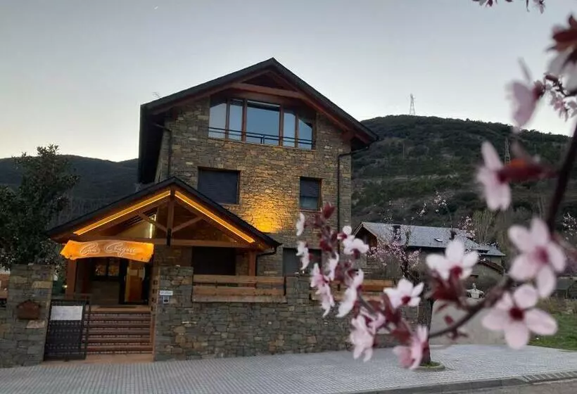 Bed & Breakfast Can Congost