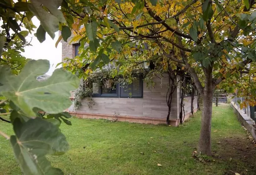 Bed & Breakfast Can Congost