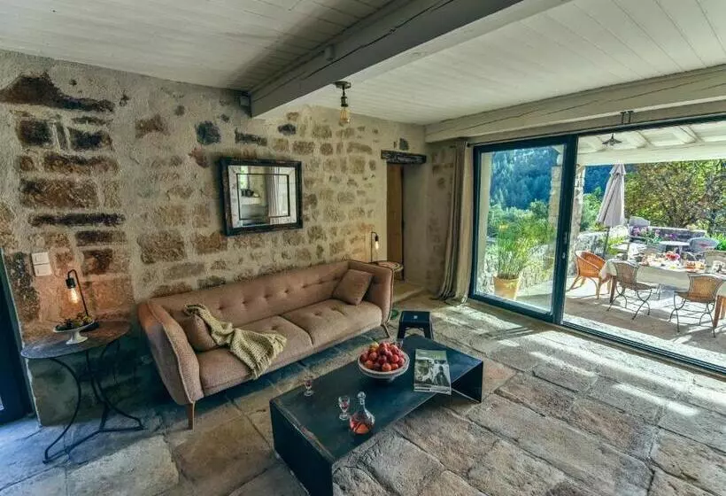 Aamiaismajoitus (B&B) Le Domaine Du Fayet