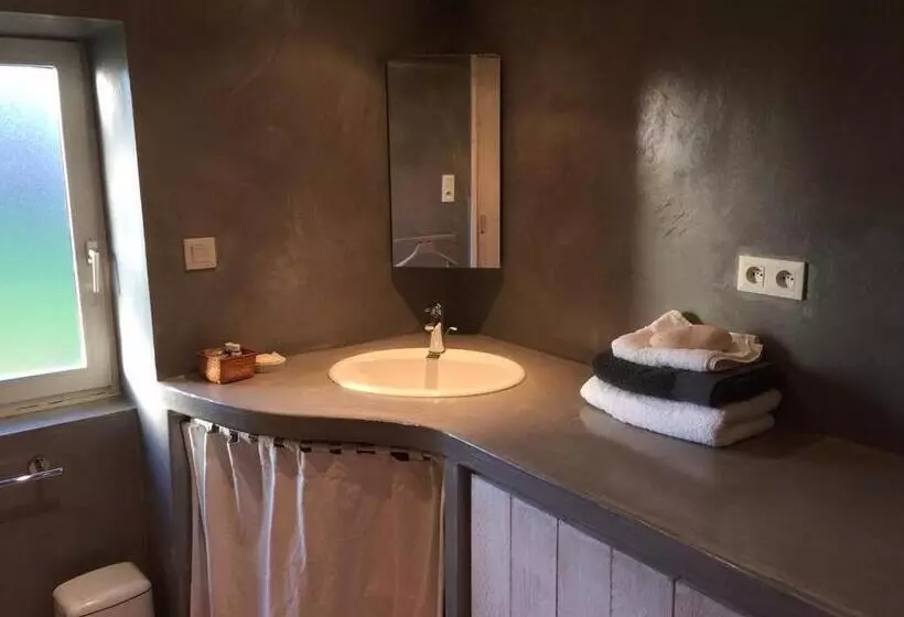 Aamiaismajoitus (B&B) Le Vieux Logis De La Galocherie