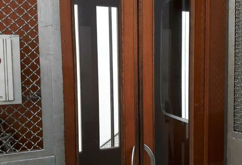 تختخواب و صبحانه Profumo Di Sicilia