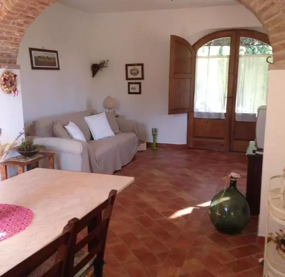 ホテル Borgo Del Molinello