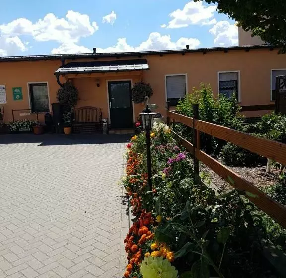 ペンション Gästehaus Schirner