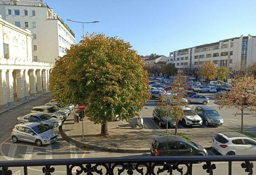 膳宿费 La Boqueria