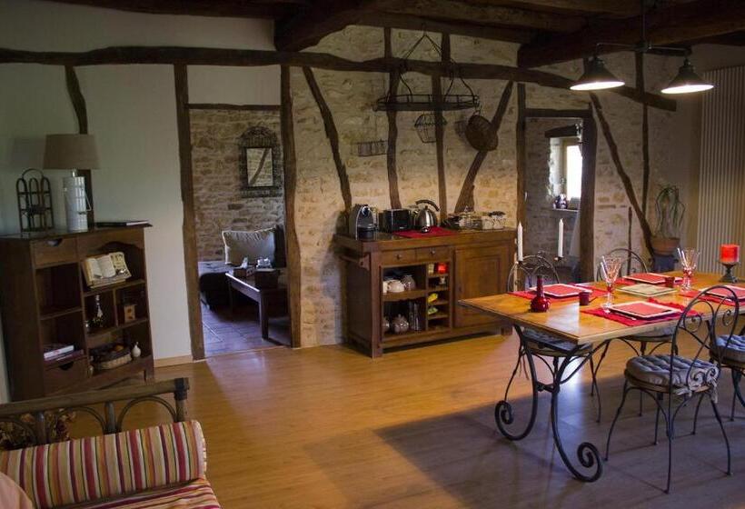 مبيت وإفطار Les Chambres D Hôtes Du Rouyre