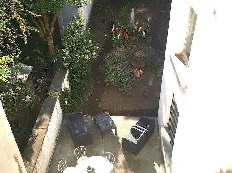 تختخواب و صبحانه Maison Jamaer