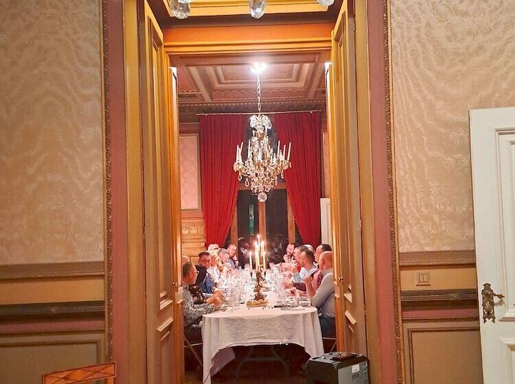 تختخواب و صبحانه Maison Jamaer