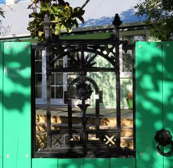 Aamiaismajoitus (B&B) Merrybrook Studio