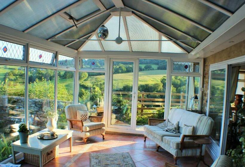 민박 Watchcombe House