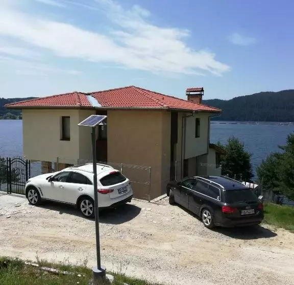 Majatalo Divna Guest House