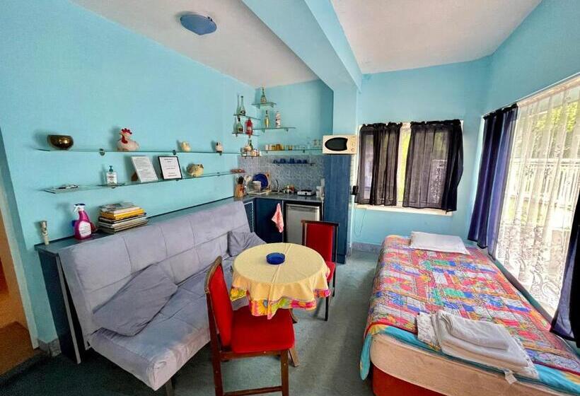 پانسیون Jackie House Varna