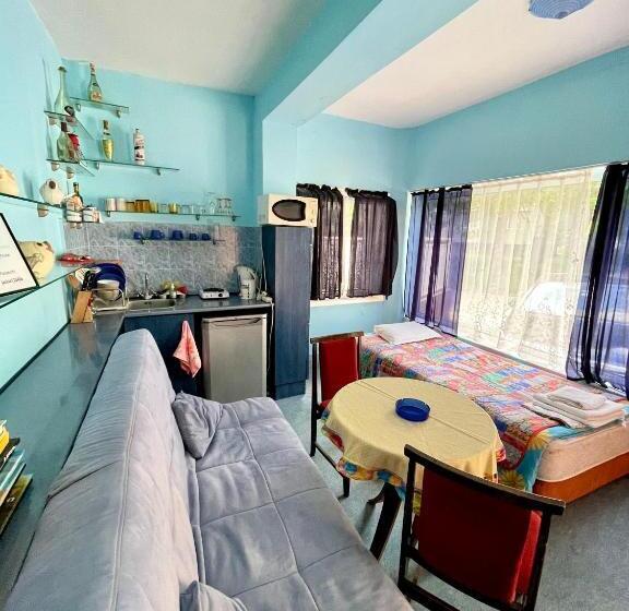 پانسیون Jackie House Varna