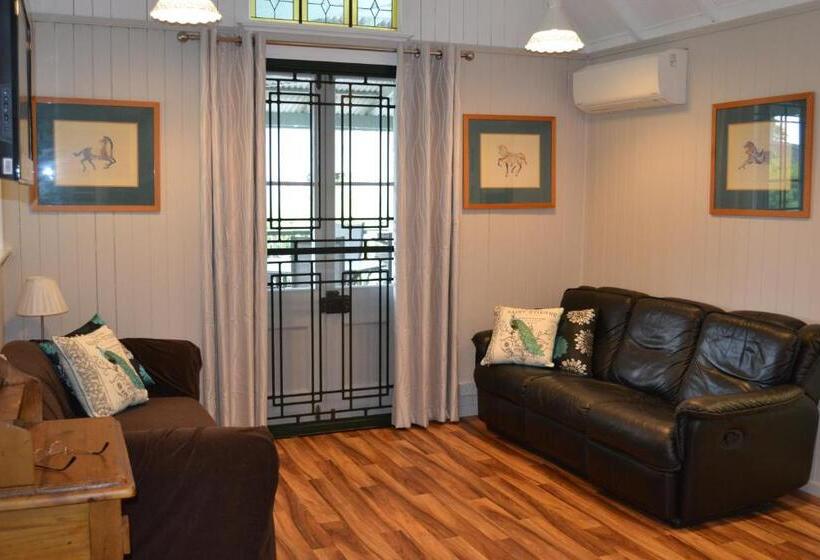 펜션 Pitstop Lodge Guesthouse B&b