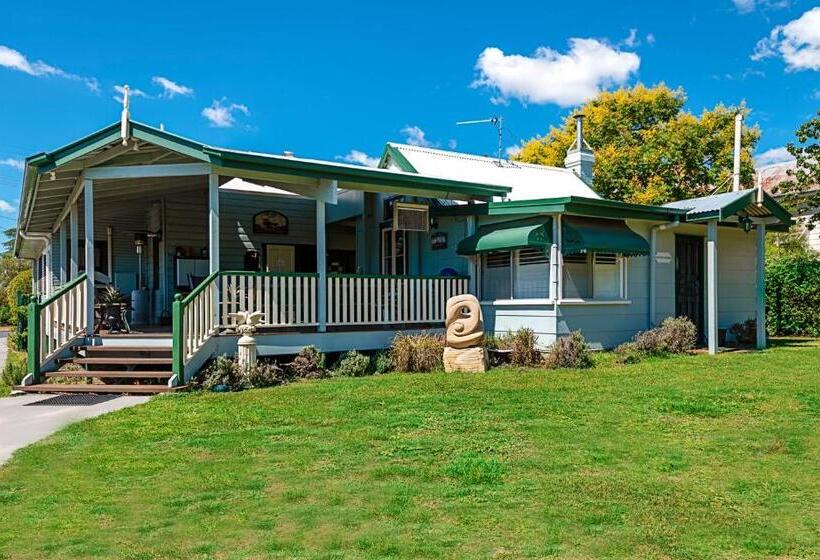 펜션 Pitstop Lodge Guesthouse B&b