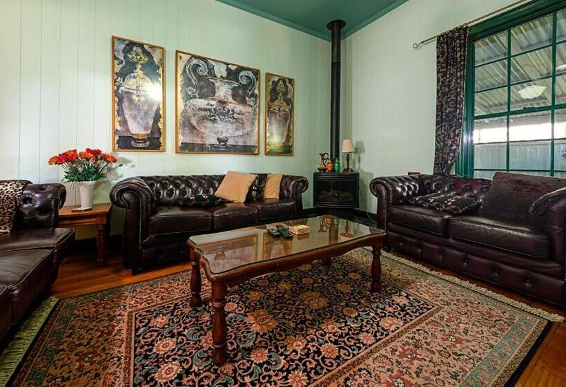 펜션 Pitstop Lodge Guesthouse B&b