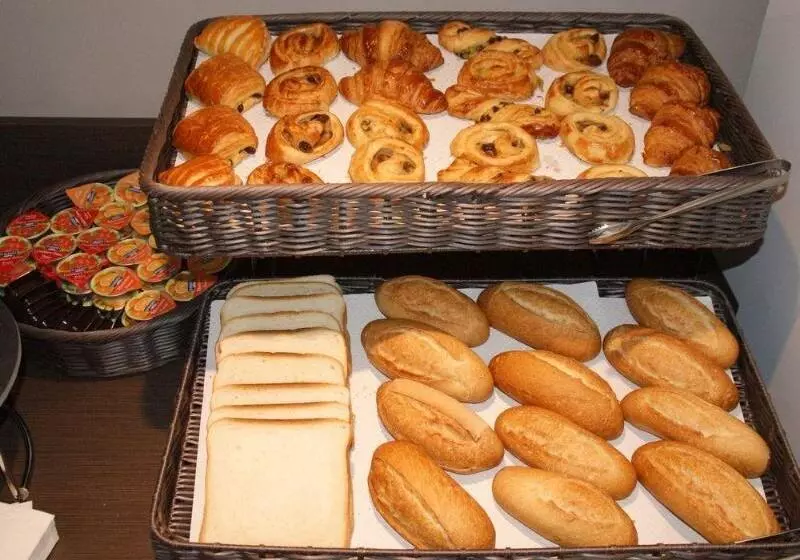 בית מלון כפרי Parici Hôtel Boulogne Billancourt