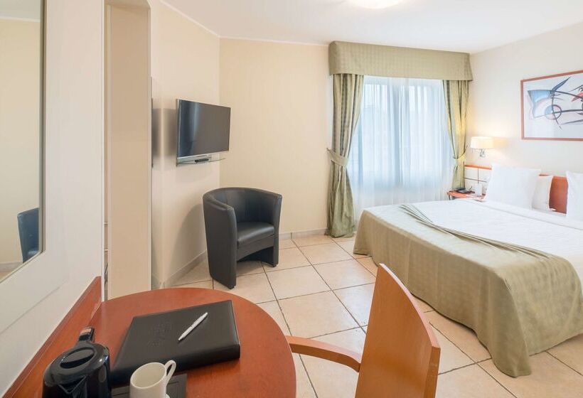 Best Western Plus Grand Hotel Victor Hugo