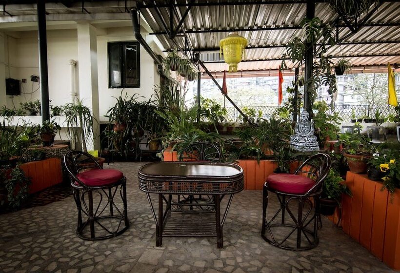 ホテル Central Hill Resort Gangtok