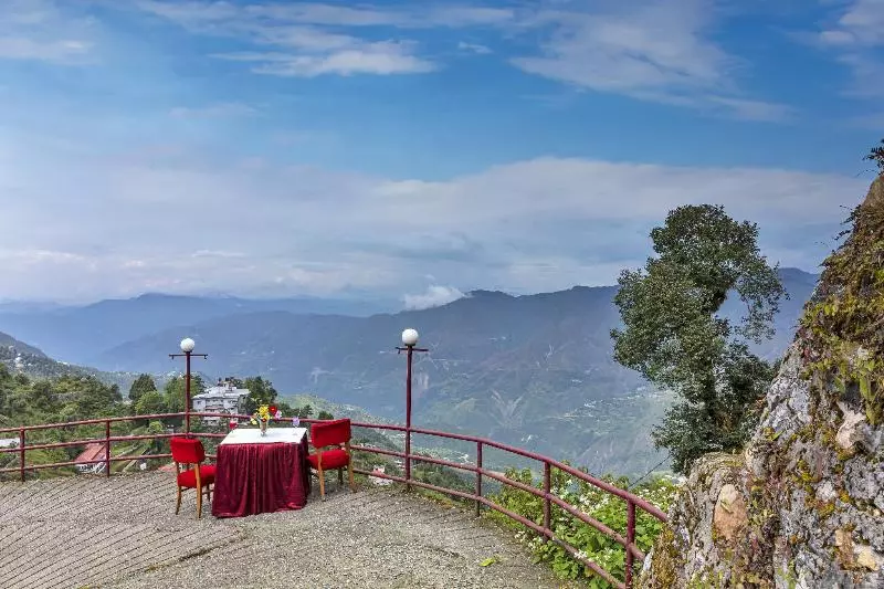 Отель Club Mahindra Mussoorie