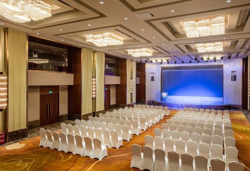 Отель Crowne Plaza Kunming City Centre By Ihg