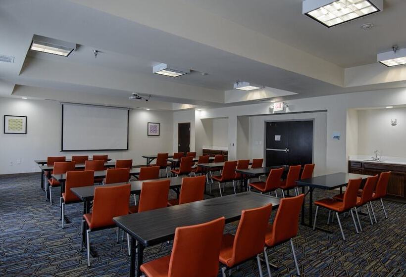Отель Holiday Inn Express & Suites Corpus Christi, An Ihg