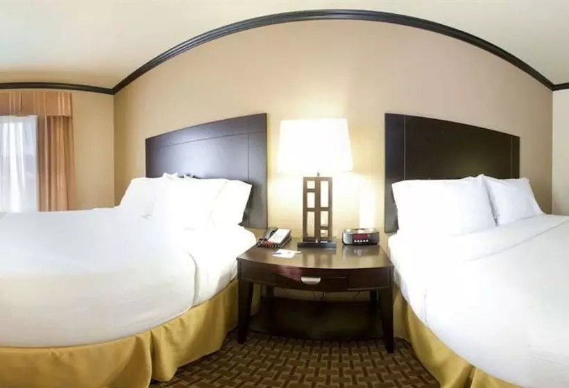 Отель Holiday Inn Express & Suites Corpus Christi, An Ihg