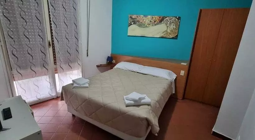 ホテル Indicatore