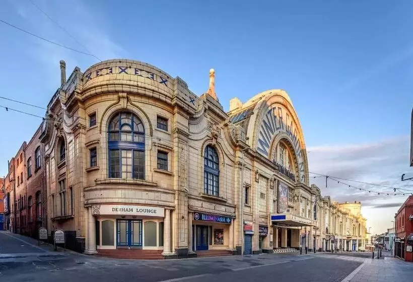 Отель Jesmond International