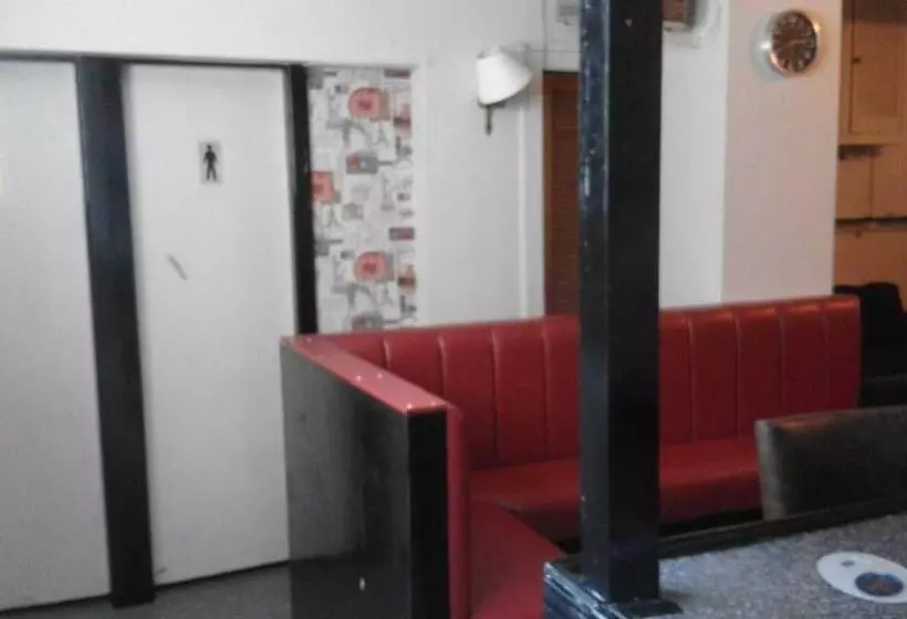 Отель Jesmond International