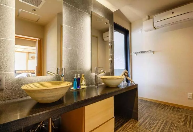 בית מלון כפרי Kawaguchiya Kinosaki Riverside