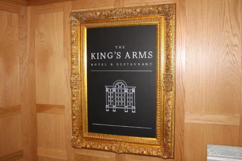 ホテル Kings Arms