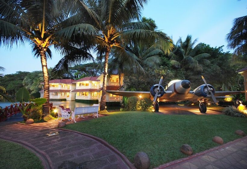 בית מלון כפרי Mayfair Lagoon