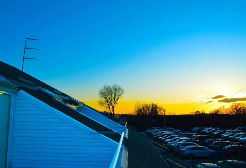 בית מלון כפרי Old Port