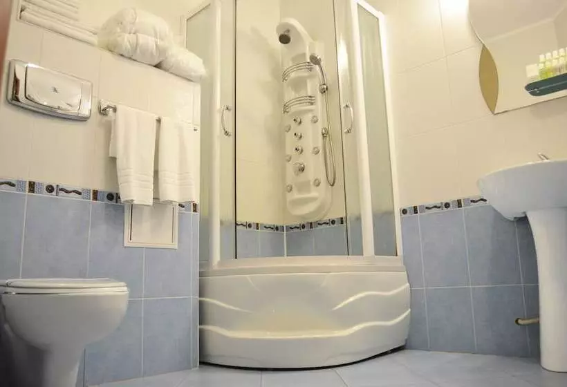 בית מלון כפרי Old Port