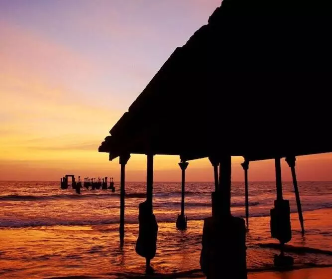 The Gateway Hotel Beach Road, Calicut