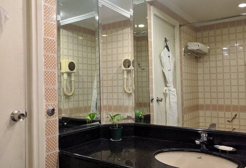 The Gateway Hotel Beach Road, Calicut