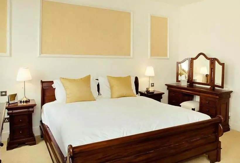 ホテル Kings Arms