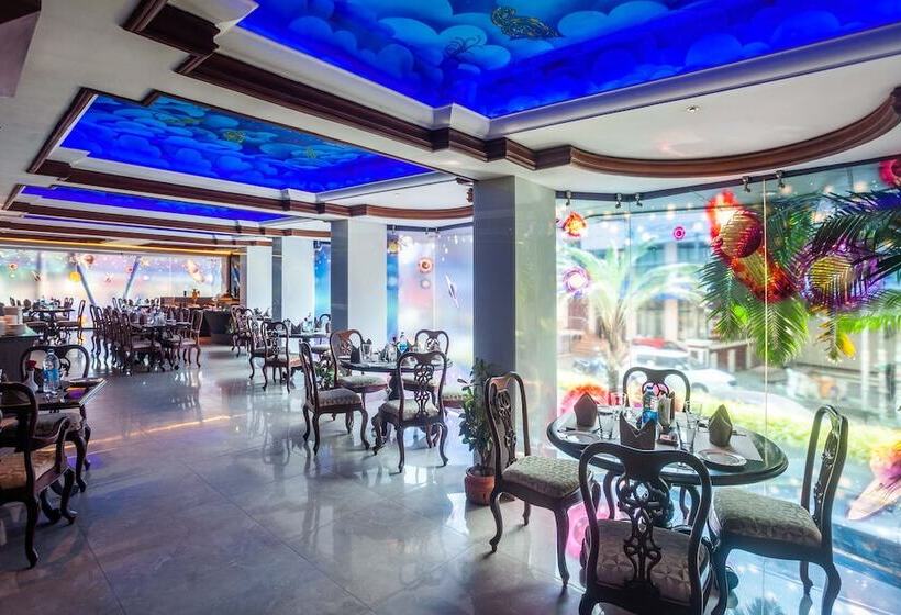 Hotel Residency Tower