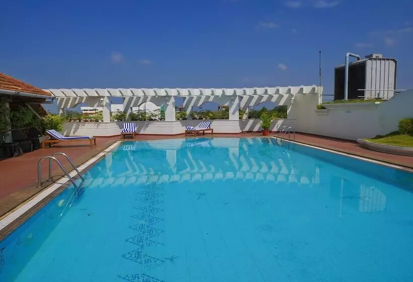 Hotelli Residency Tower