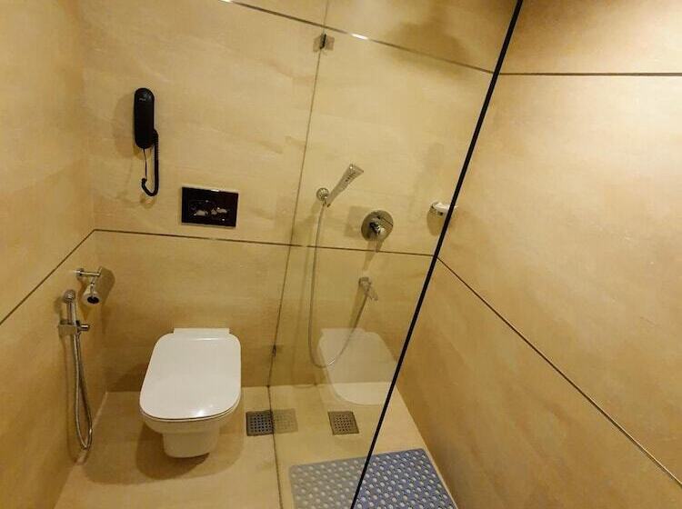 Hotel Residency Tower