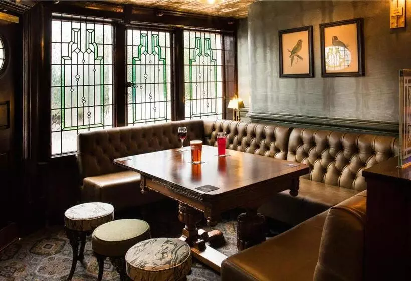 Hotel The Royal Toby