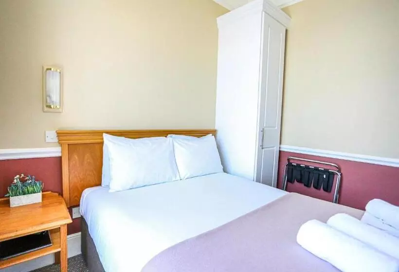 בית מלון כפרי The Wellington