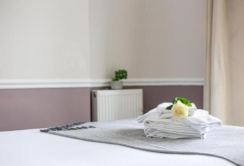 בית מלון כפרי The Wellington