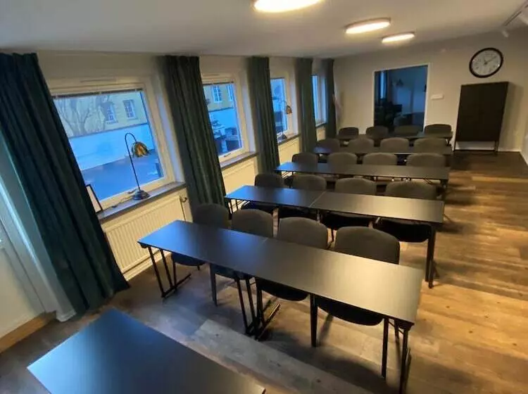 Palm Tree Hotel, Best Western Signature Collection