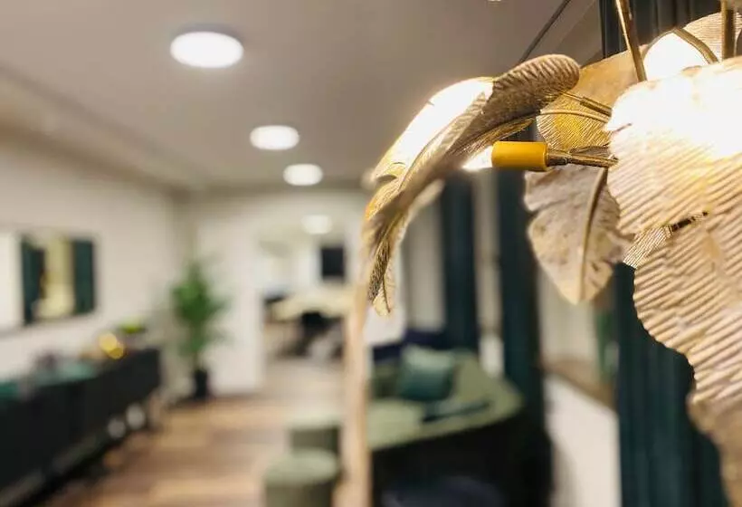 Palm Tree Hotel, Best Western Signature Collection