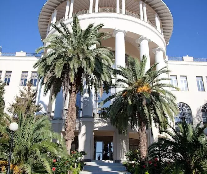 Rodina Grand Hotel And Spa