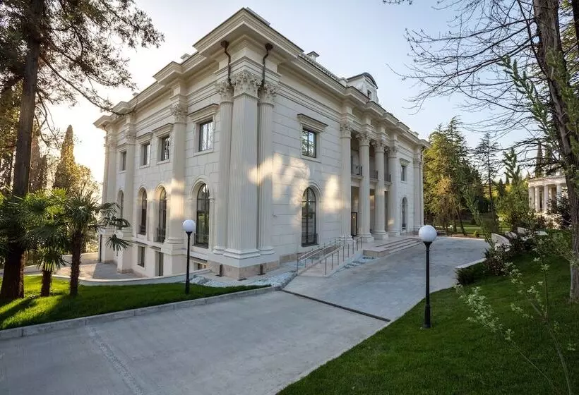 Rodina Grand Hotel And Spa