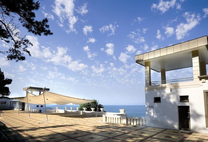 Rodina Grand Hotel And Spa