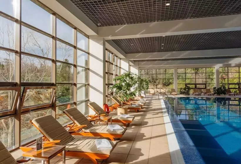 Rodina Grand Hotel And Spa